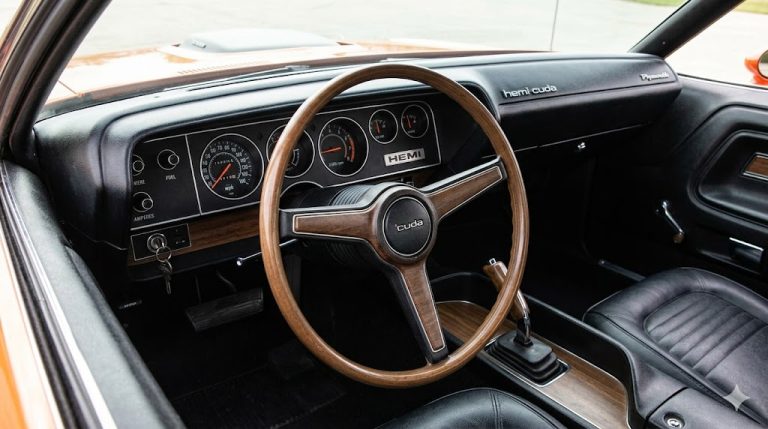 La Plymouth Hemi Cuda 1971 est-elle un bon investissement en 2026 ? Découvrez l’analyse clinique de sa cote, de sa rareté et des risques du marché de collection.